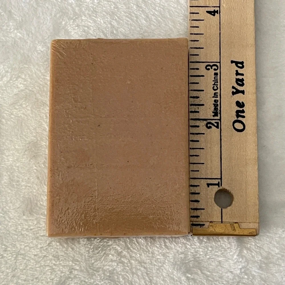 Gardener's Grit‎ Lavender Calendula Cornmeal Soap Bar 4 oz Natural Ingredients
